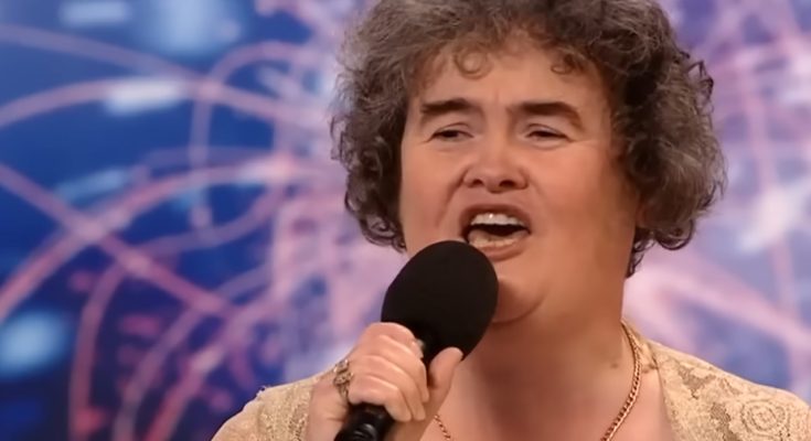They Laughed at Susan Boyle… Seconds Later, She Left Everyone Speechless! 😱🎤 They Laughed at Susan Boyle… Seconds Later, She Left Everyone Speechless! 😱🎤